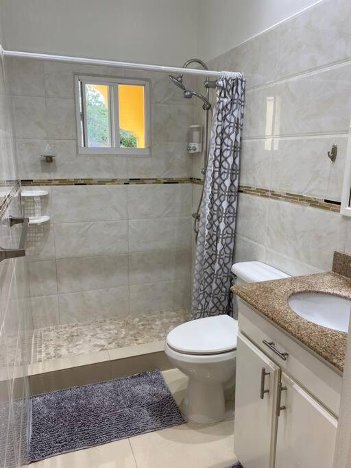 Lovely 2 Bedroom Apartment In Quiet Neighborhood! Philipsburg  Dış mekan fotoğraf